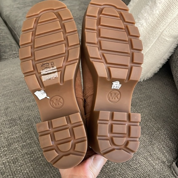 NWT MICHAEL KORS Perry Suede Boots! - Picture 10 of 15